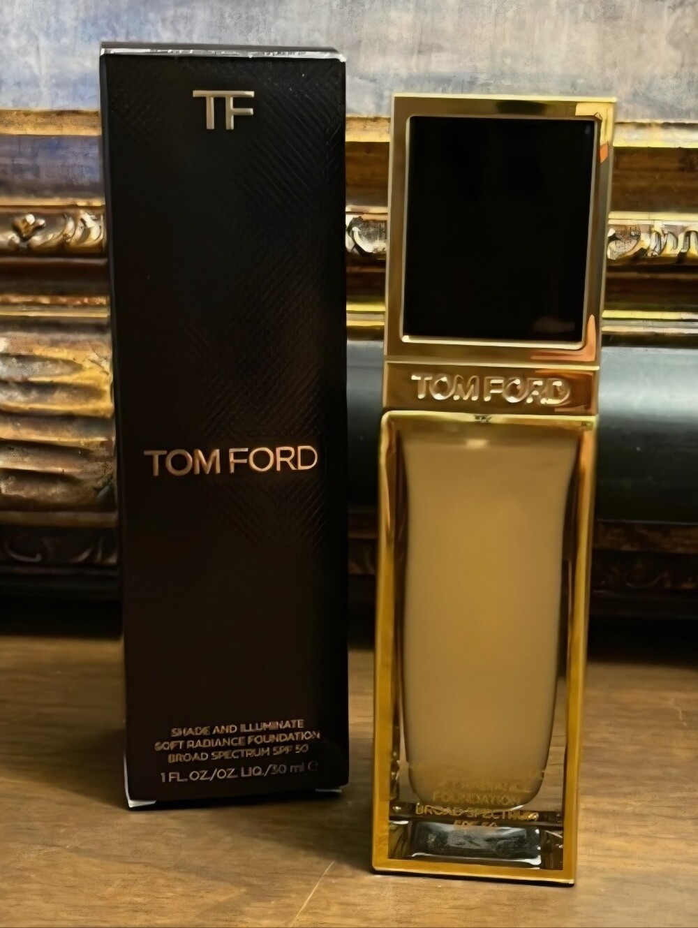 Tom Ford Shade and Illuminate Radiance Foundation Broad Sprecrum SPF 50-Tawny7.0